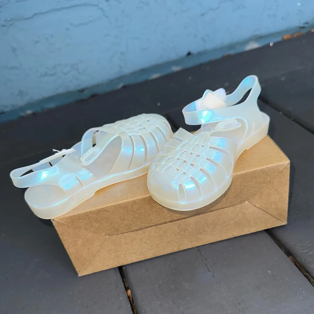 👣 CLEAR TODDLER JELLY SANDALS – SIZE 6/7T - Picture 2 of 3